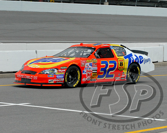 Travis Kvapil