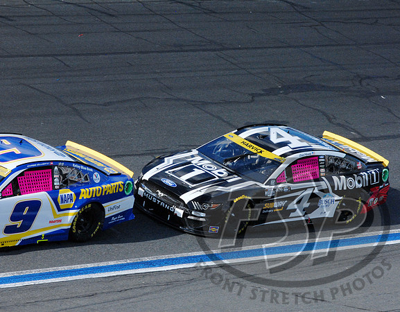 Harvick Closes in