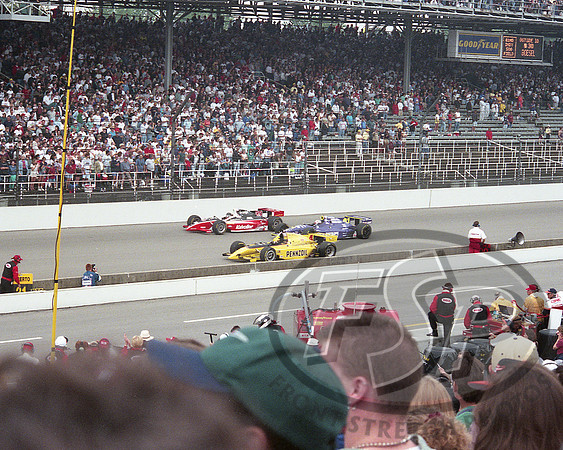 Scott Goodyear #4, Buddy Lazier #91, Mark Dismore #28