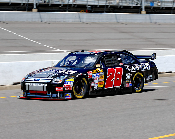 Travis Kvapil