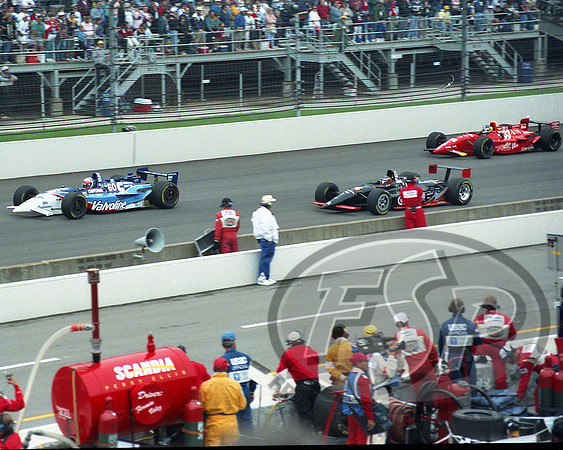 Mike Goff #60, Davey Hamilton #14, Michele Alboreto #33